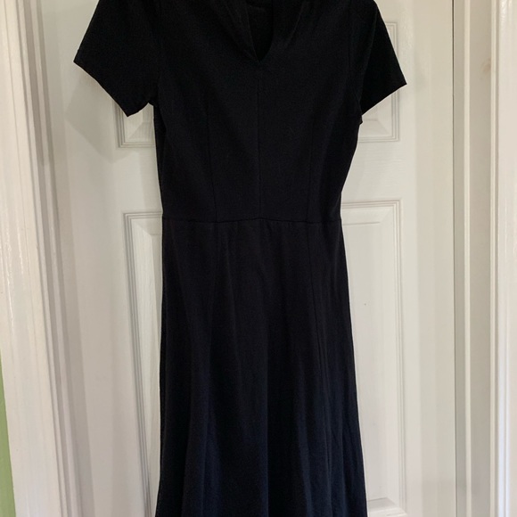 Deandri Dress - Picture 2 of 5